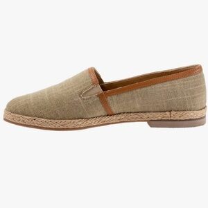 Casual Linen Slip-On Loafer in Beige with Tan Trim